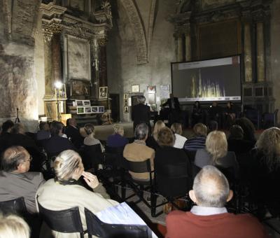 inaugurazione-della-mostra-artisti-per-il-giubileo-nella-chiesa-della-misericordia-di-spoleto-tra-grandi-nomi-dellarte-e-della-cultura