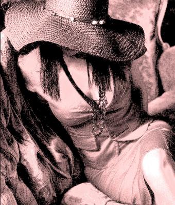pale-rose-girl-n1